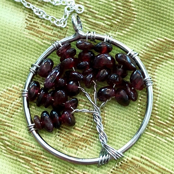 Garnet Necklace Tree ofLife Pendant & Chain - Picture 3 of 8